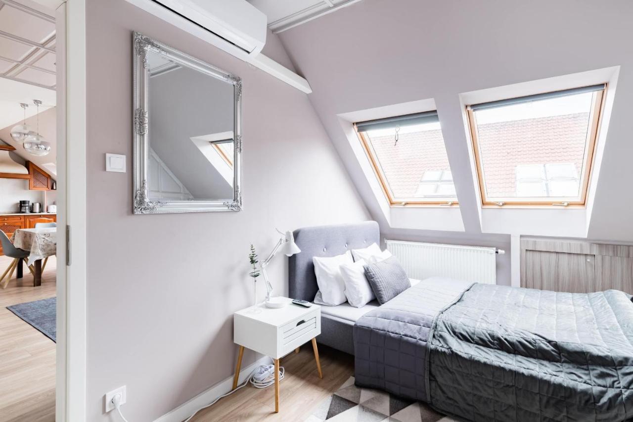 Sunny And Central Penthouse With Private Garage 부다페스트 외부 사진