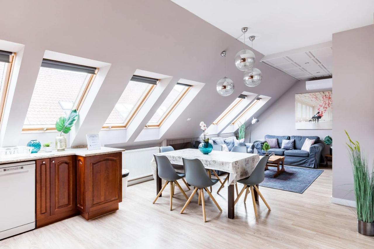 Sunny And Central Penthouse With Private Garage 부다페스트 외부 사진