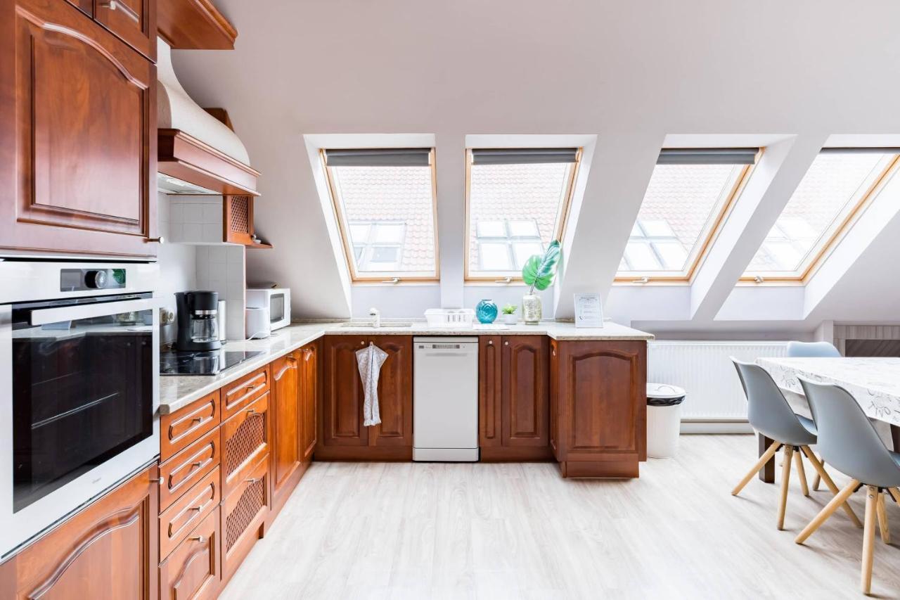 Sunny And Central Penthouse With Private Garage 부다페스트 외부 사진