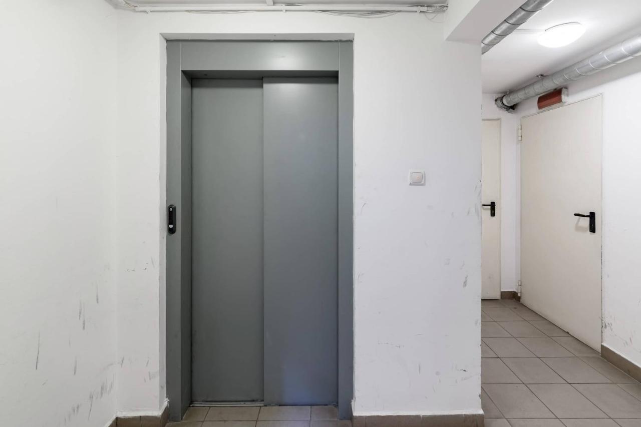 Sunny And Central Penthouse With Private Garage 부다페스트 외부 사진