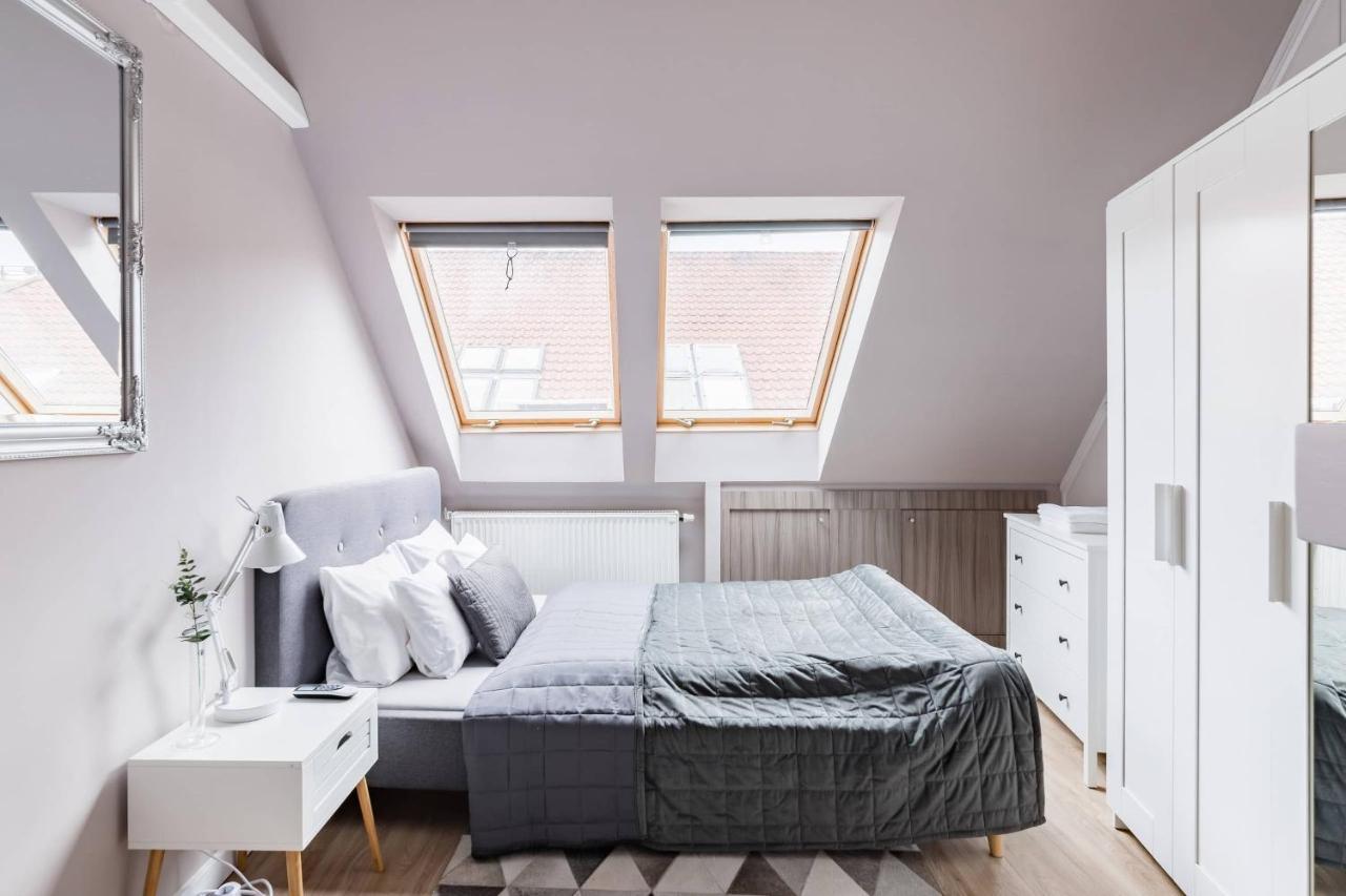 Sunny And Central Penthouse With Private Garage 부다페스트 외부 사진